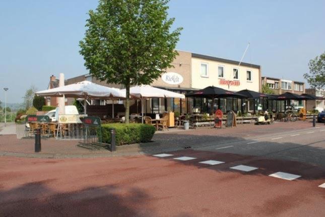 B&B - Eetcafe - Riekelt Gronsveld Exterior foto